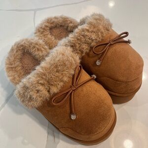 Cozy Brown Faux Fur Slippers